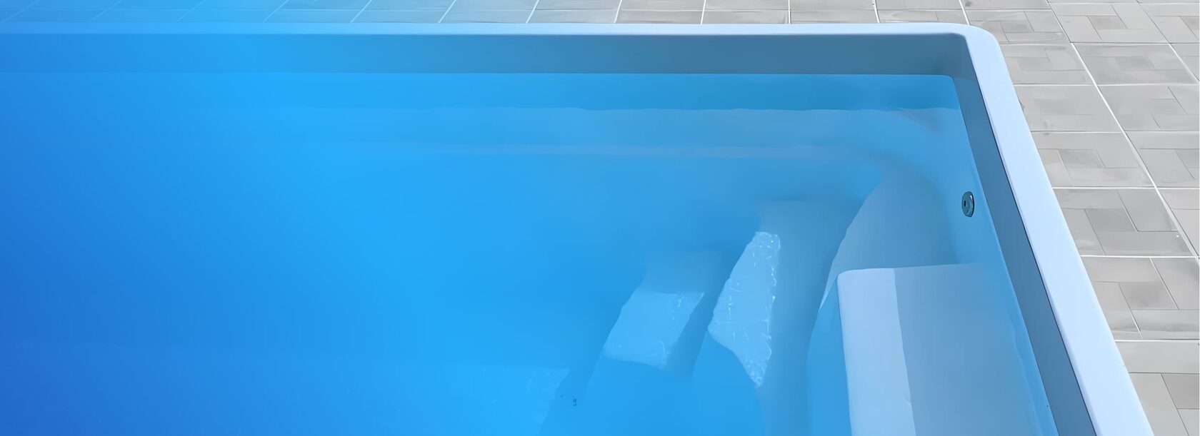 Бордюрный камень для бассейна — установка в Ханты-Мансийске