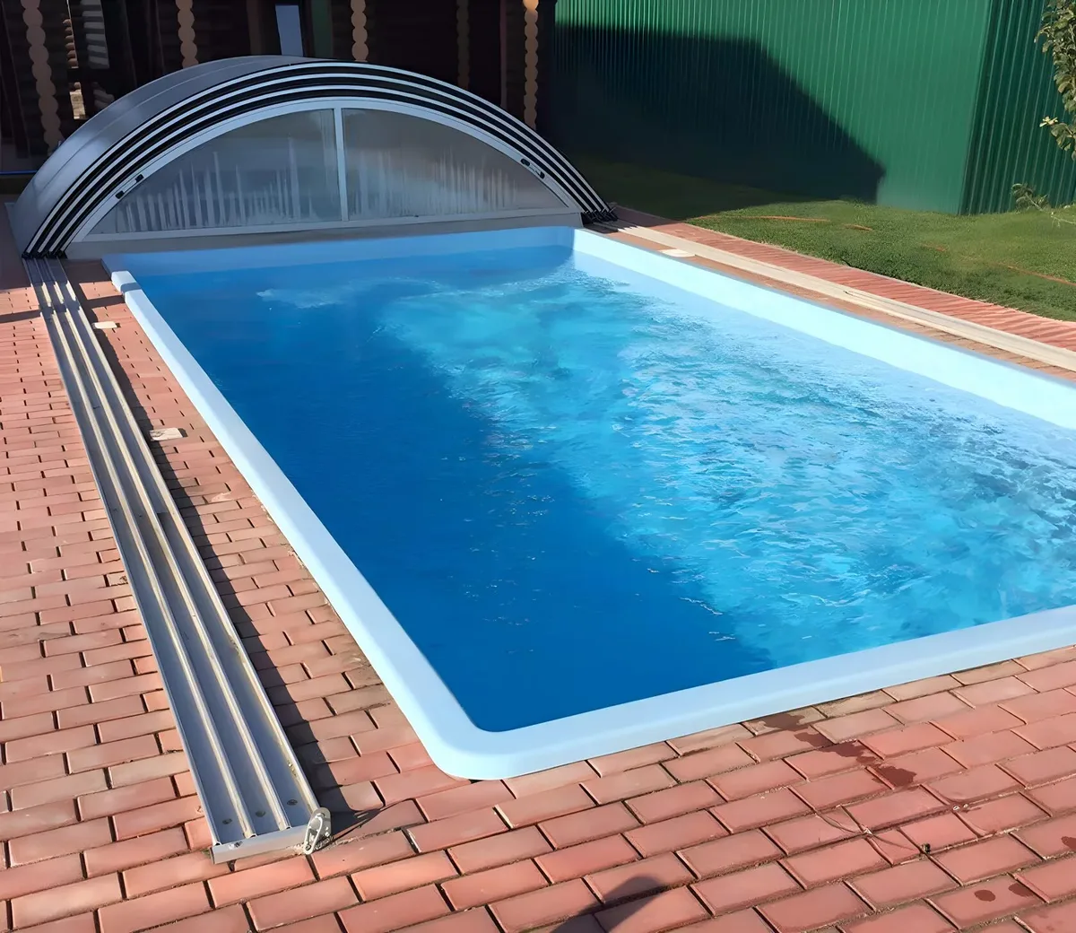 Laguna 7 — вечернее освещение в Ханты-Мансийске